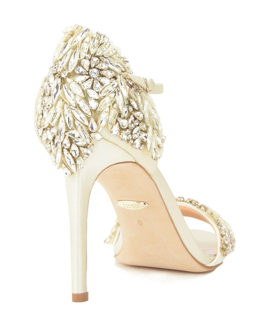 Vista lateral dos sapatos Tampa da Jewel by Badgley Mischka